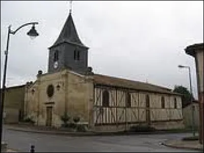 Voici l'église Saint-Laurent de Givry-en-Argonne. Village Marnais, il se situe dans l'ancienne région ...