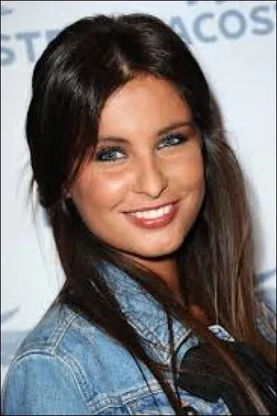 Comment s'appelle la Miss France 2010 ?