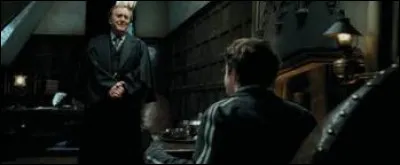 À quoi est la soupe qu'il faut "manger avant qu'elle te mange" ?