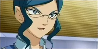 Dans "Bakugan", comment s'appelle cette gundalienne fort intellectuelle qui ne vit que par les statistiques et les faits ?