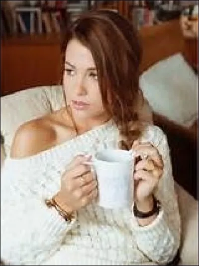 Avec qui a-t-elle fait des gels anti-bactériens ?