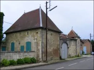 On termine en Lorraine, à Villotte-devant-Louppy. Village de l'arrondissement de Bar-le-Duc, il se situe dans le département ...