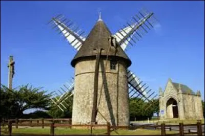 Combien de moulins existaient autrefois au mont des Alouettes aux Herbiers, d'où vous aurez une vue superbe sur le bocage vendéen ?