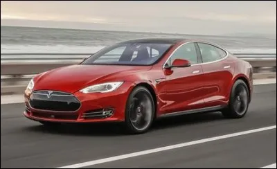La Tesla model S a un pilote automatique.