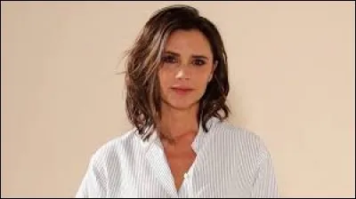 Quel âge a Victoria Beckham ?