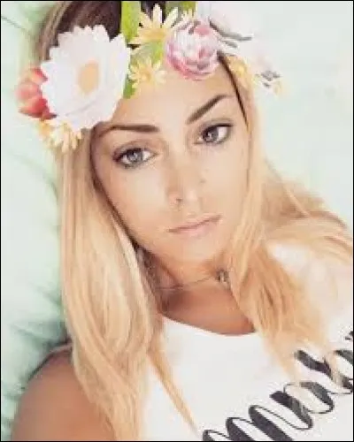 Quel âge a Mélanie Da Cruz ?