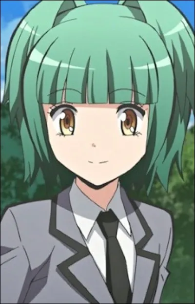 Quelle est la couleur des cheveux de Kayano (à la base) ?