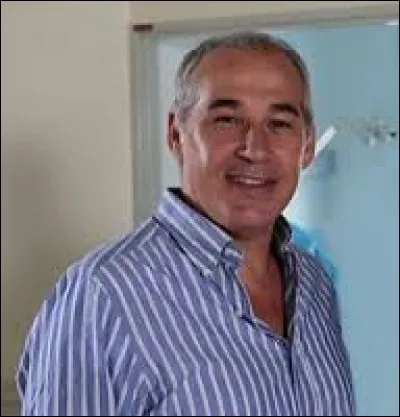 Jean-Paul, le père de Clem, exerce le métier de :