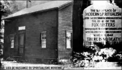 Les surs Fox (deuxième moitié du XIXe siècle) ont joué un rôle important dans la naissance du mouvement du spiritualisme moderne aux États-Unis et du spiritisme en France. Combien était-elle ?