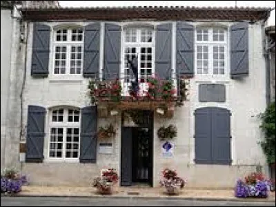 Retour en Aquitaine. Nous partons à Granges-sur-Lot, village de l'arrondissement d'Agen situé dans le département numéro...