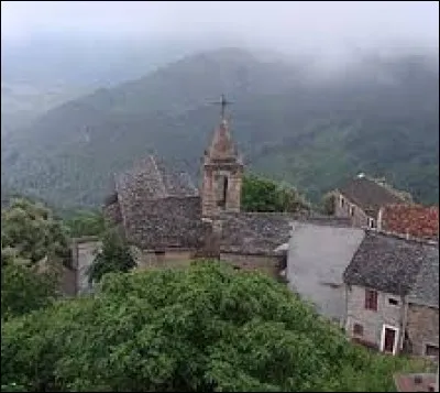 Nous terminons cette millième balade en beauté, sur l'ile du même nom. Nous nous trouvons à Zalana, village de l'arrondissement de Corte situé en région ...
