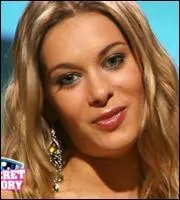 Avec qui est-elle marie ?