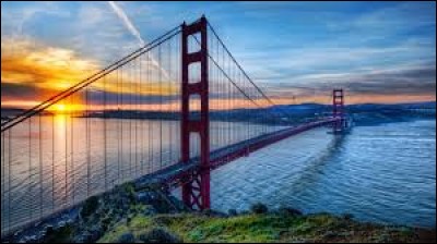 Ce pont se situe aux USA, plus précisément en Californie. Il est l'un des plus connus au monde ; je cite...
