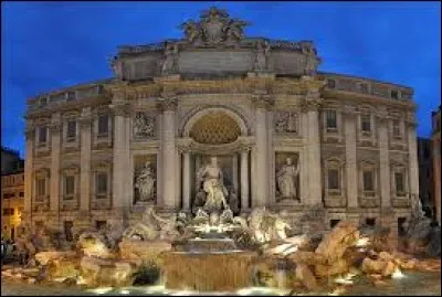 Derrière cette fontaine, certains films se cachent. Elle se situe en Italie. Je cite...