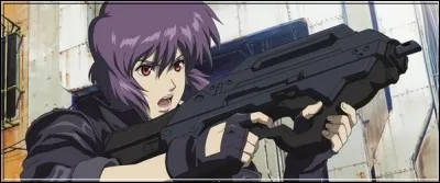 Terminons sur l'un des cyborgs les plus connus et appr&eacute;ci&eacute;s du monde des otakus. H&eacute;ro&iuml;ne de la saga &laquo;&nbsp;Ghost in the Shell&nbsp;&raquo;, elle n'a gard&eacute; que son cerveau humain, tout le reste de son corps &eacute;tant cybern&eacute;tique. Elle se nomme&nbsp; :
