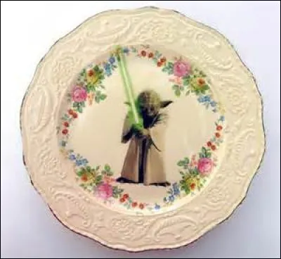 Quelle personnage peut-on voir sur cet objet kitsch ?