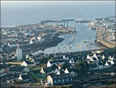 Ville bretonne de l'arrondissement de Quimper, en Pays Bigouden, Treffiagat (nommée également Treffiagat-Léchiagat) se situe dans le département ...