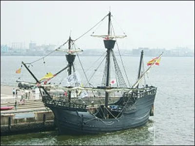 C'est le seul des cinq navires de l'expédition de Magellan à réaliser la circumnavigation, de septembre 1519 à septembre 1522. Comment s'appelle ce navire ?