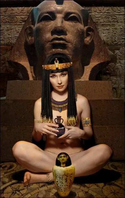 Son époux le pharaon Mérenrê II sera assassiné, n'ayant pas de descendants cette femme courageuse décide de prendre le pouvoir, sa vengeance envers les assassins de son mari sera cruelle. Qui est-elle ?