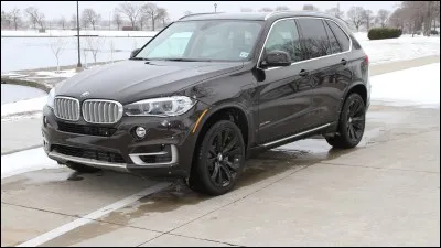 Quel est le modèle de cette voiture ?