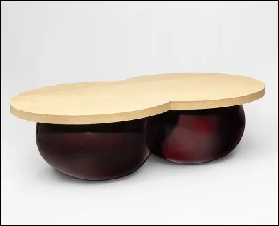 On trouve dans ses chansons l'adjectif "callipyge", associé le plus souvent à une femme. Qu'est-ce qu'il signifie ?