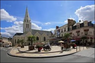 Nous partons dans les Pays-de-la-Loire, &agrave; la d&eacute;couverte de La Fl&egrave;che. Ville et sous-pr&eacute;fecture dans la vall&eacute;e du Loir, elle se situe dans le d&eacute;partement ...