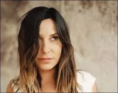 Point final à notre quiz, en chanson : quel est le titre de la chanson de Zazie sortie en 1996 ?