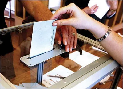 Les référendums - François Fillon veut en organiser 5. Quelle est la position d'Alain Juppé ?