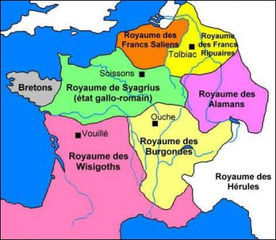 Qui est considéré par les historiens comme le premier roi ayant régné en France ?