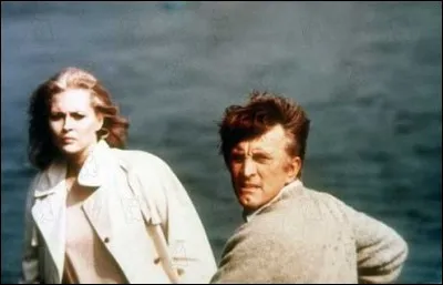 En 1969, il tourne sous la direction d'Elia Kazan dans un film où il a Faye Dunaway pour partenaire. Quel est ce film ?