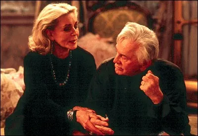 Dans son dernier film, "Diamonds", sorti en 1999, il a pour partenaire l'actrice avec laquelle il a tourné, à ses débuts, dans "la femme aux chimères" en 1950. Quelle est cette actrice célèbre ?