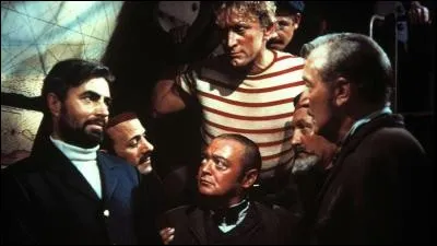 En 1954, il a tourné, aux côtés de James Mason, dans une adaptation d'un roman de Jules Verne. Quel est ce film ?