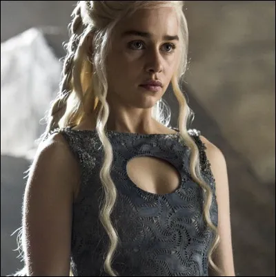 Lequel de ces surnoms ne désigne pas Daenerys Targaryen ?
