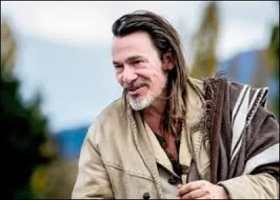 ''Le FEU à la peau'' est une chanson de Florent Pagny, chanteur qui a décidé de s'expatrier un peu au nord de la Terre de Feu...