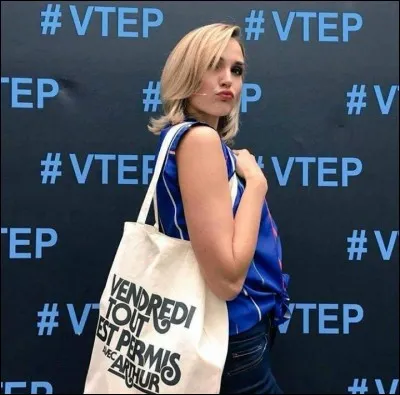 A quelle émission, Camille participe-t-elle souvent ?