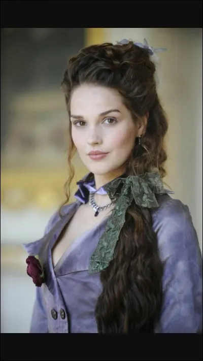 Comment s'appelle son personnage dans "1789" ?