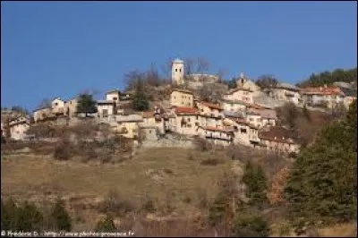 Village des Hautes-Alpes, Théus se situe en région ...