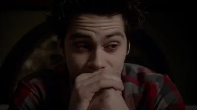 Le Nogitsune fera un mouvement puissant contre Stiles, quel est ce mouvement ?