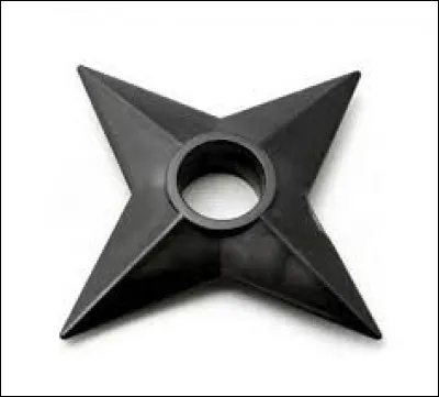 Comment s'appelle l'arme ninja sur l'image ?