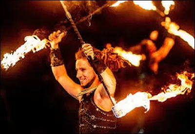 En 1983, Joan Jett a repris ''I Love Playing With FIRE'' qu'elle avait déjà chanté avec les Runaways. Quel titre de cette chanteuse s'était classé N° 1 un peu partout dans le monde ?