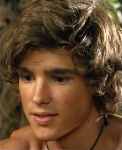 Pourquoi Emma se retrouve-t-elle dans la mer ?