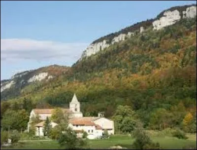 Petit village Drômois de 66 habitants, Léoncel se situe dans l'ancienne région ...