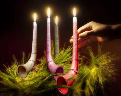 Retrouvez cet ancien adage qui marque le contentement de parents mariant la plus jeune de leurs filles. Choisissez grâce à l'image !