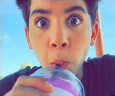 Laquelle de ses vidéos a plus de vues :