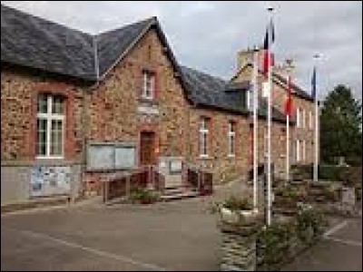 Cette balade commence aujourd'hui en Normandie, à Carantilly. Commune de l'arrondissement de Saint-Lô, il se situe dans le département ...