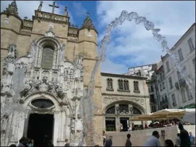 Dans quel pays se situe Coimbra ?