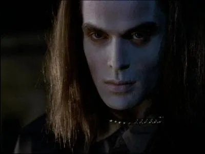 Qui joue le rle de Christian(p.1 saison 1)?