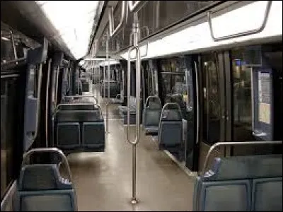 Quelle est la première ville à avoir ouvert une ligne de métro ?