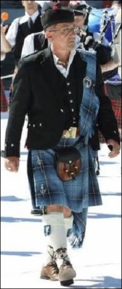 D'où le kilt est-il originaire ?