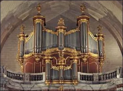 Quel est cet instrument propre aux églises ?